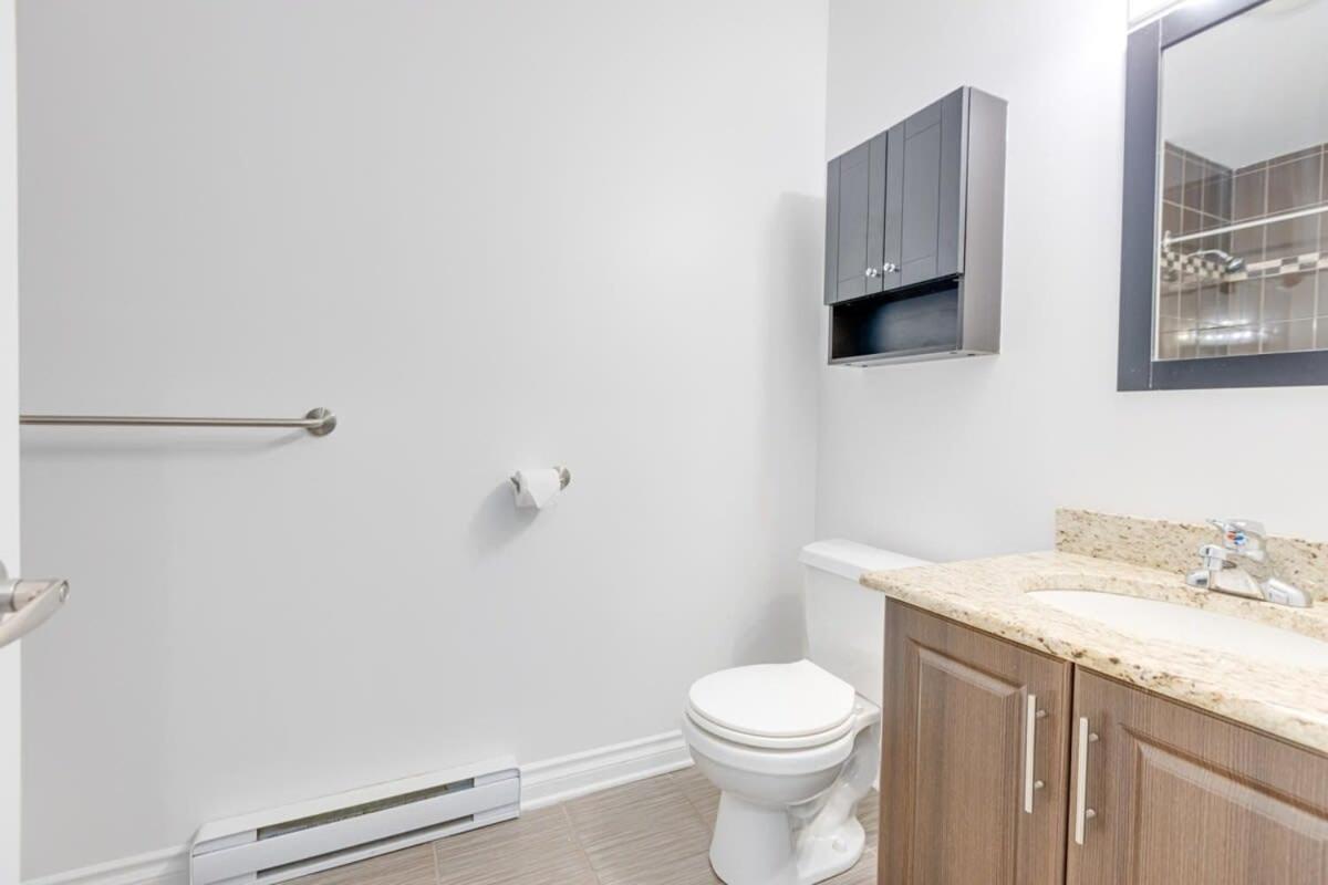 M11 Gorgeous Bright Corner 2Br In Heart Of Mtl Apartment Montreal Luaran gambar