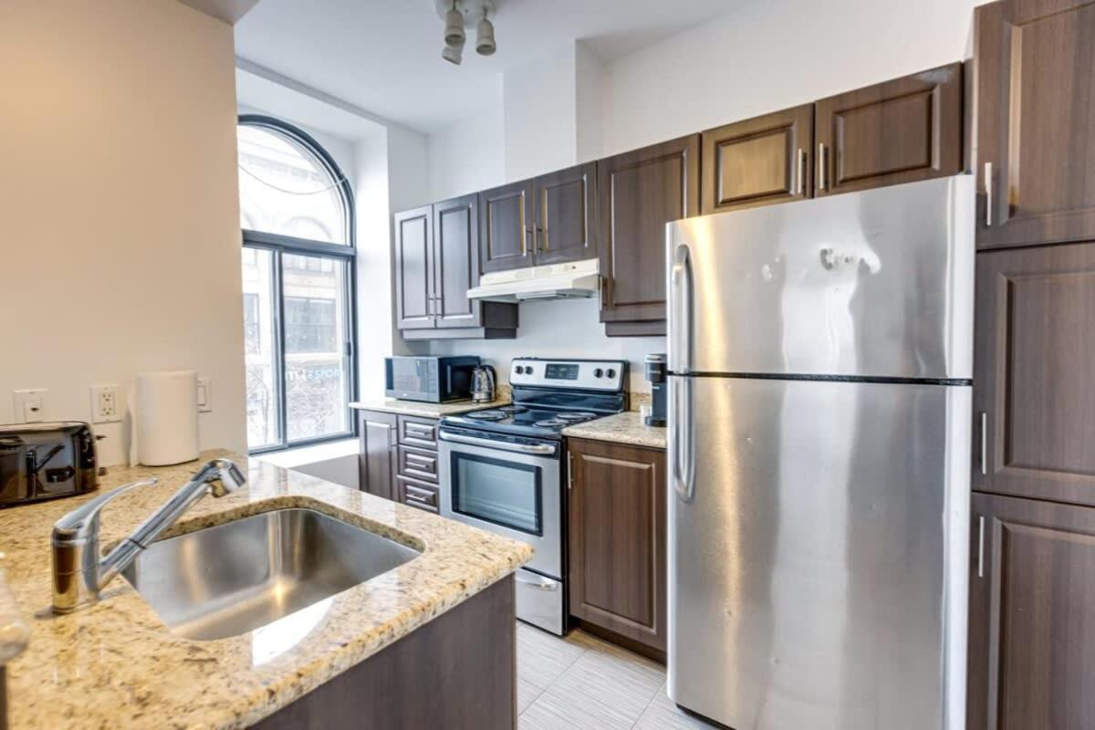 M11 Gorgeous Bright Corner 2Br In Heart Of Mtl Apartment Montreal Luaran gambar