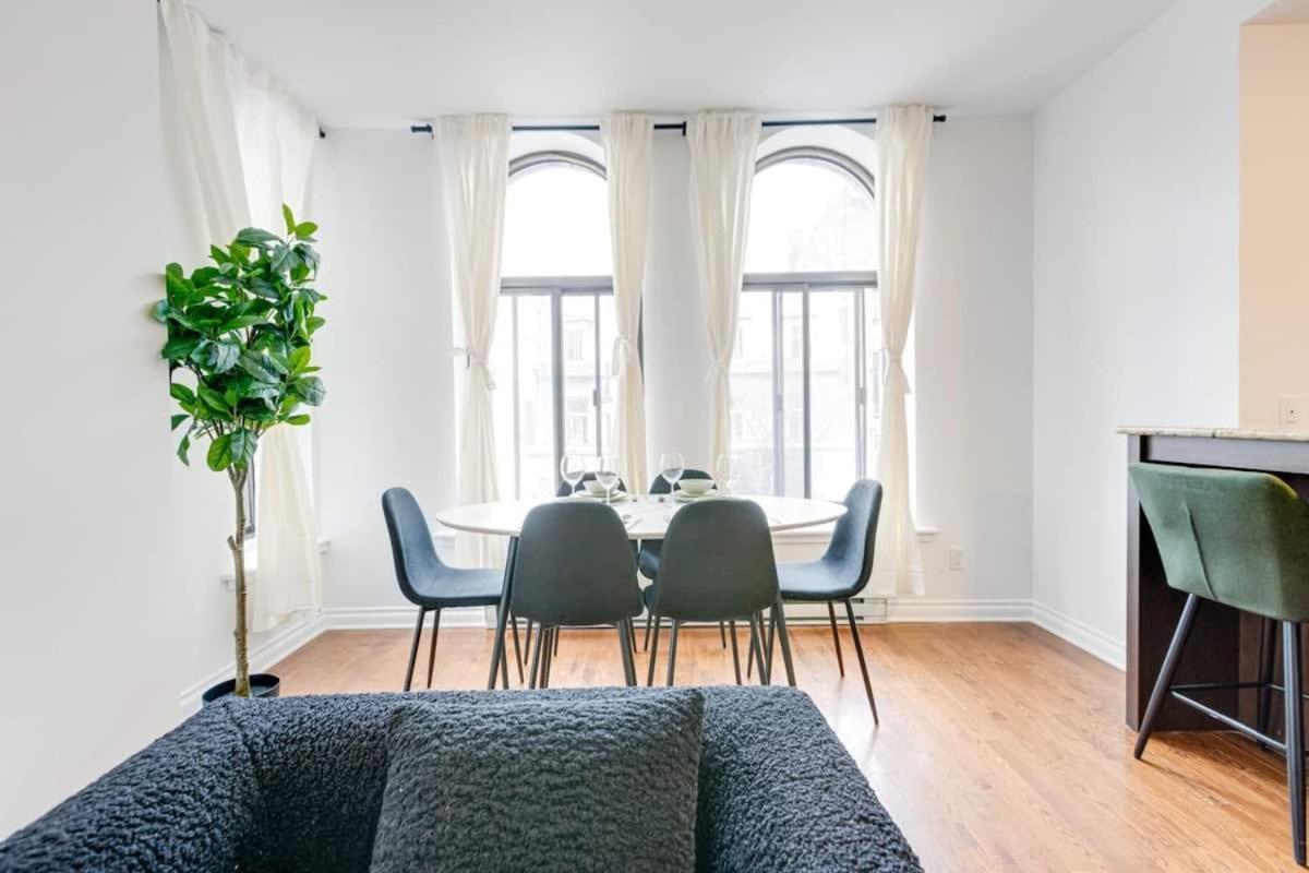M11 Gorgeous Bright Corner 2Br In Heart Of Mtl Apartment Montreal Luaran gambar
